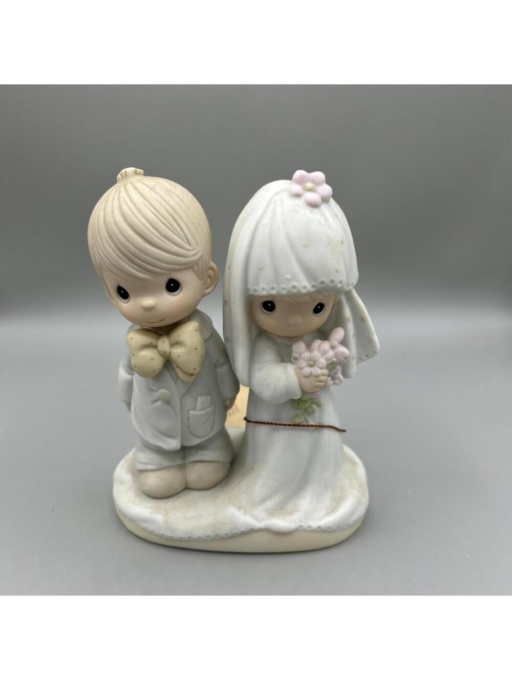 Precious Moments 1979 "The Lord Bless You And Keep You" #E-3114 Bride and Groom